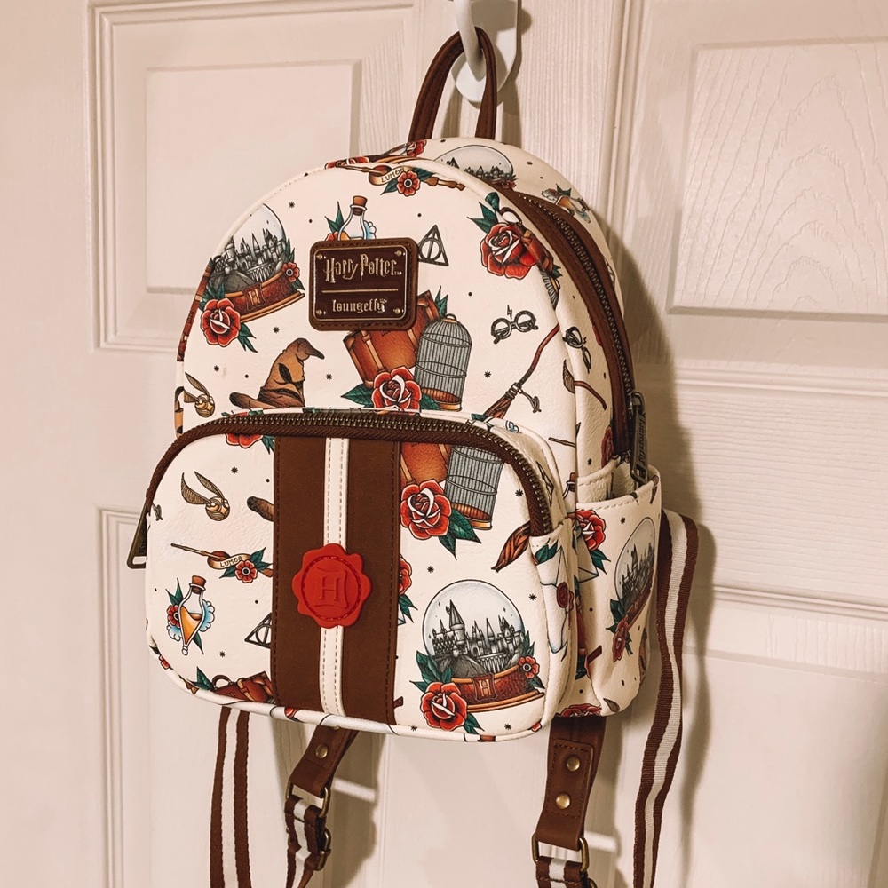NWOT Harry Potter Loungefly Backpack ⚡️🦉